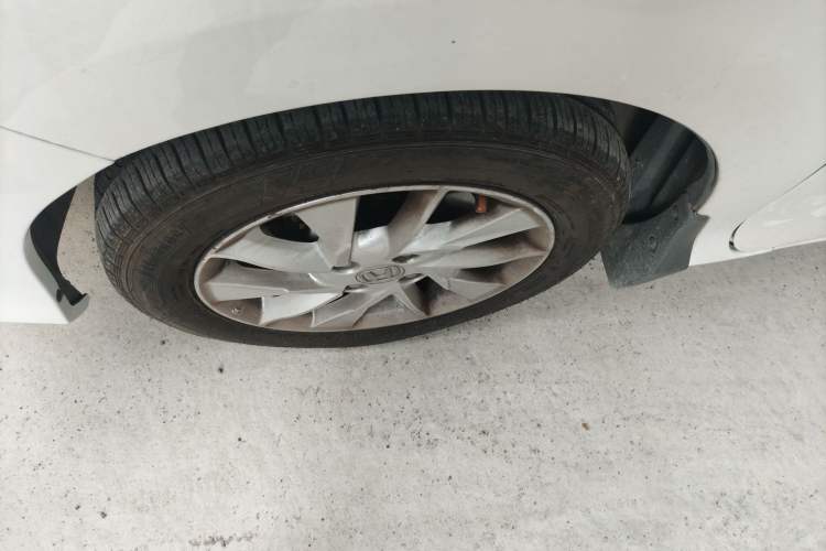 Used Honda Gienia 2017 1.5L CVT Classic Edition Left Front Wheel Hub