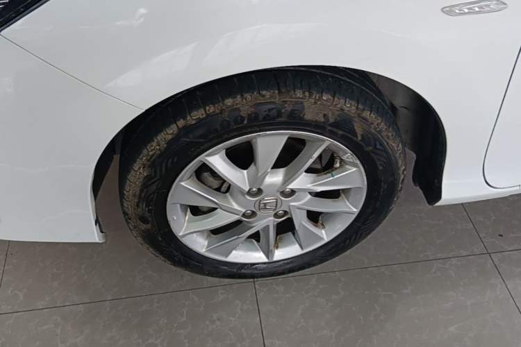 Used Honda Gienia 2017 1.5L CVT Classic Edition Left Front Wheel Hub