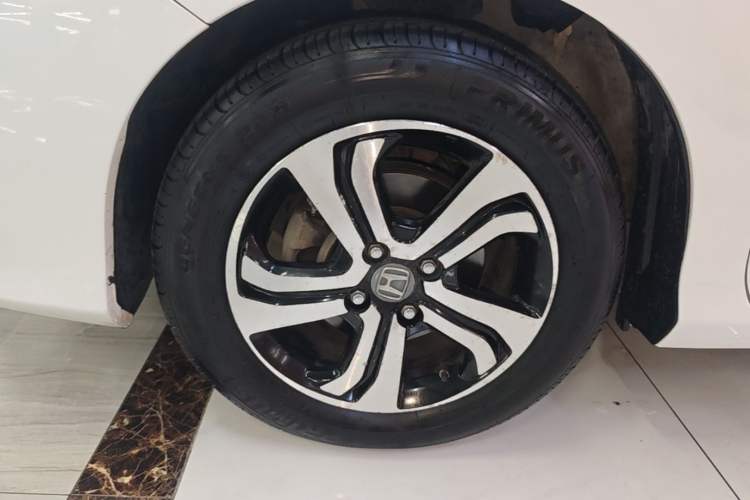 Used Honda Gienia 2017 1.5L CVT Comfort Version Left Front Wheel Hub