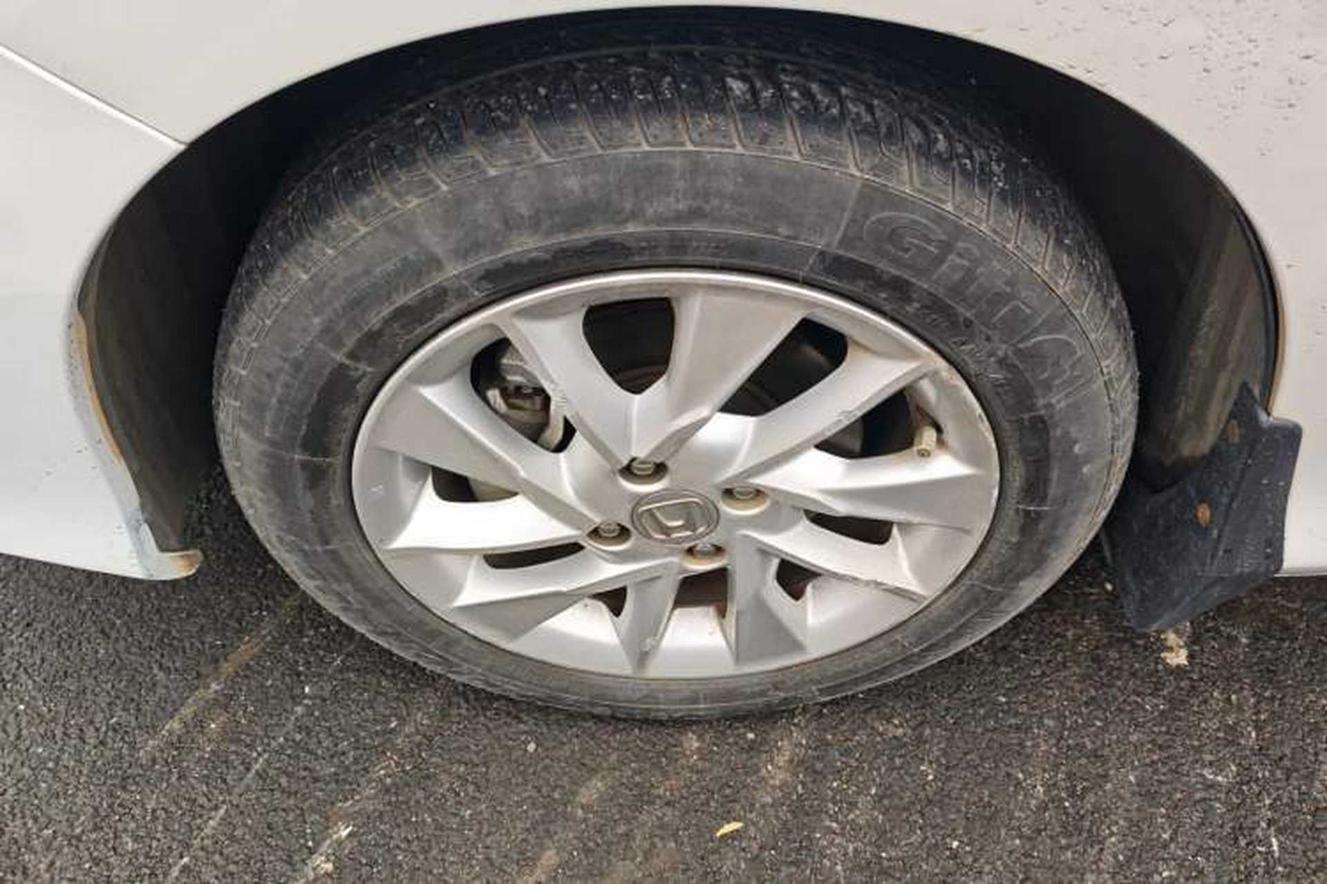 Used Honda Gienia 2017 1.5L CVT Classic Edition Left Front Wheel Hub