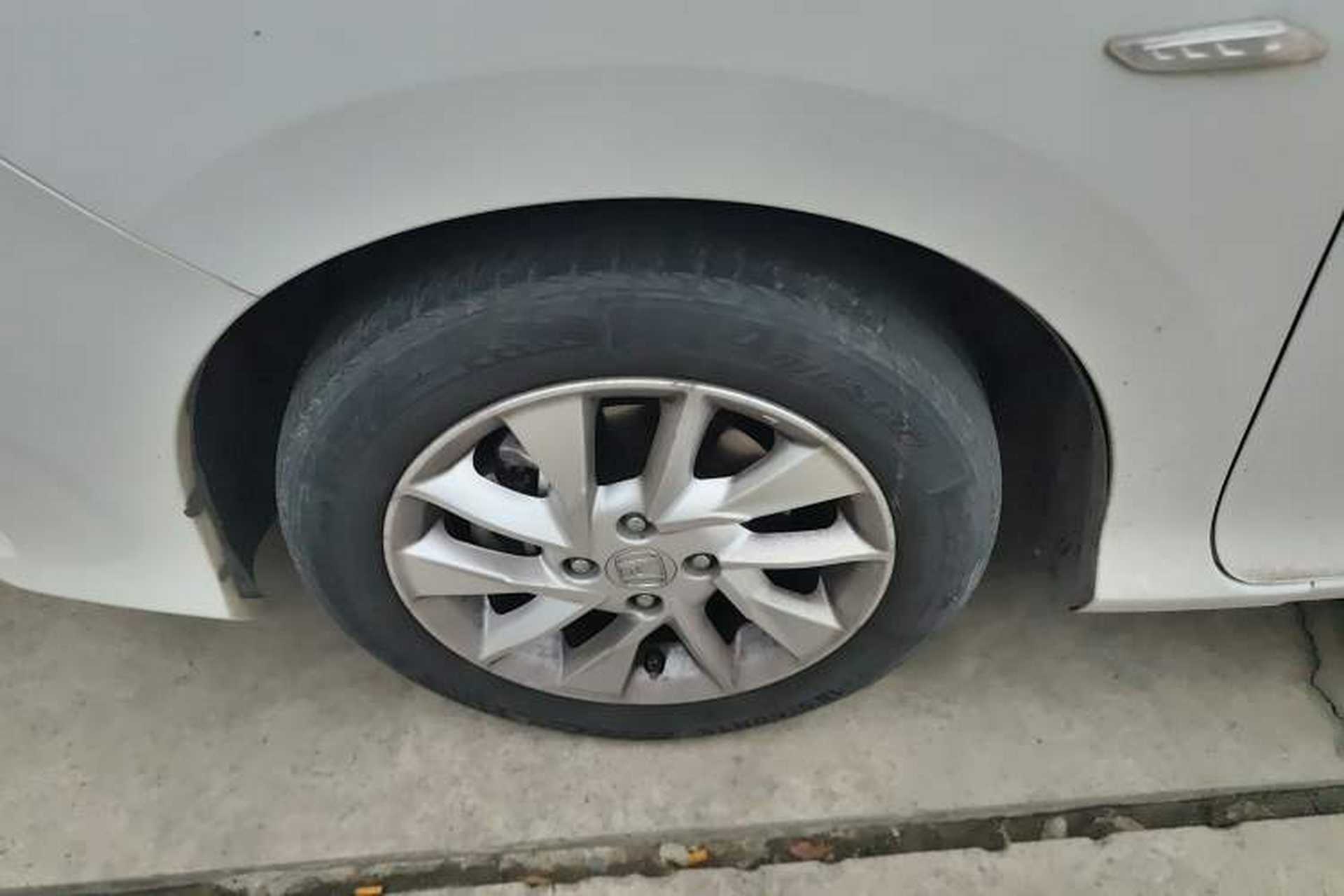 Used Honda Gienia 2017 1.5L CVT Classic Edition Left Front Wheel Hub