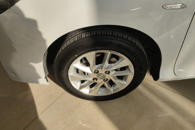 Used Honda Gienia 2017 1.5L CVT Classic Edition Left Front Wheel Hub