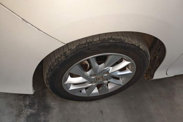 Used Honda Gienia 2017 1.5L CVT Comfort Version Left Front Wheel Hub