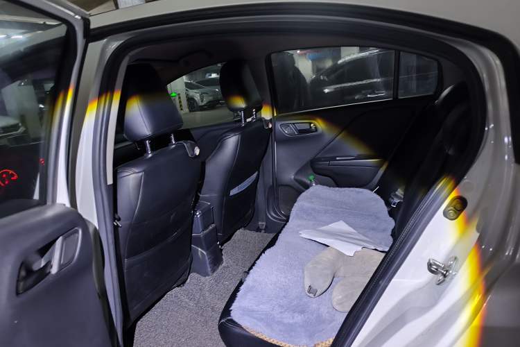 Used Honda Gienia 2017 1.5L CVT Classic Edition Left Rear Seat