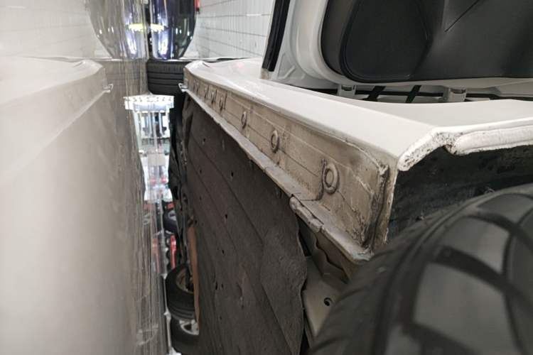 Used Honda Gienia 2017 1.5L CVT Classic Edition Left Side Sill