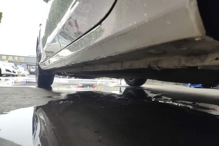 Used Honda Gienia 2017 1.5L CVT Classic Edition Left Side Sill