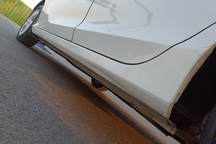 Used Honda Gienia 2017 1.5L Manual Classic Edition Left Side Sill