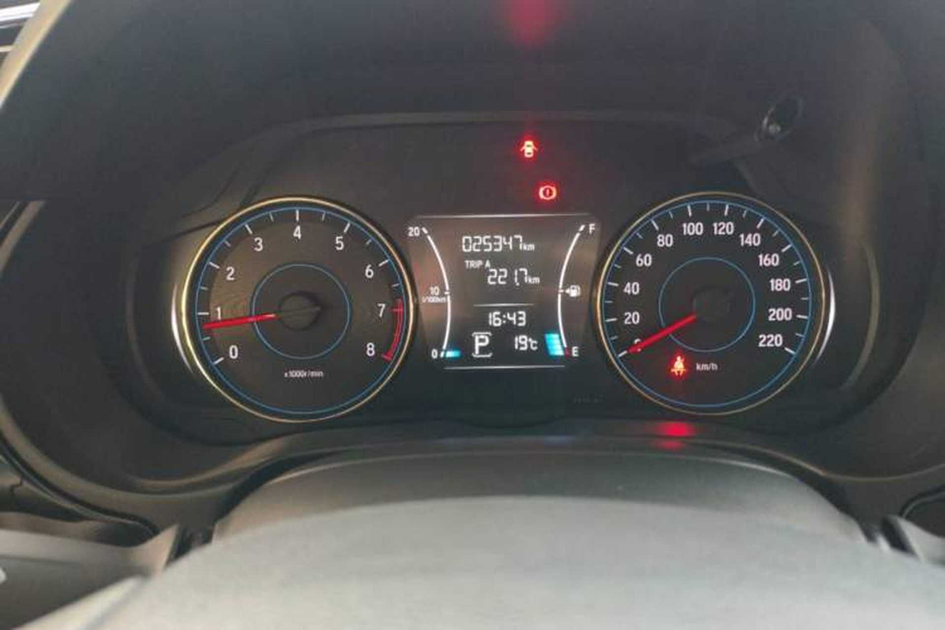 Used Honda Gienia 2017 1.5L CVT Comfort Version Odometer Close Up