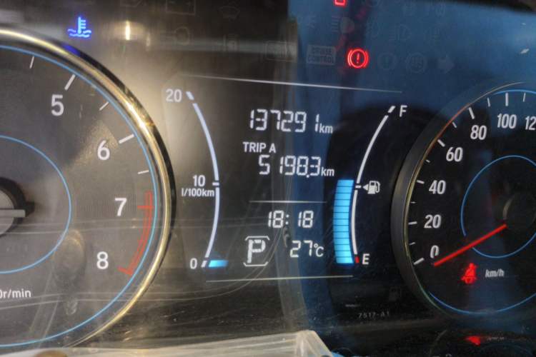 Used Honda Gienia 2017 1.5L CVT Comfort Version Odometer Close Up
