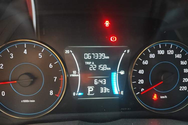 Used Honda Gienia 2017 1.5L CVT Comfort Version Odometer Close Up