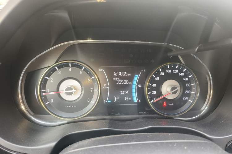 Used Honda Gienia 2017 1.5L CVT Fashion Edition Odometer Close Up