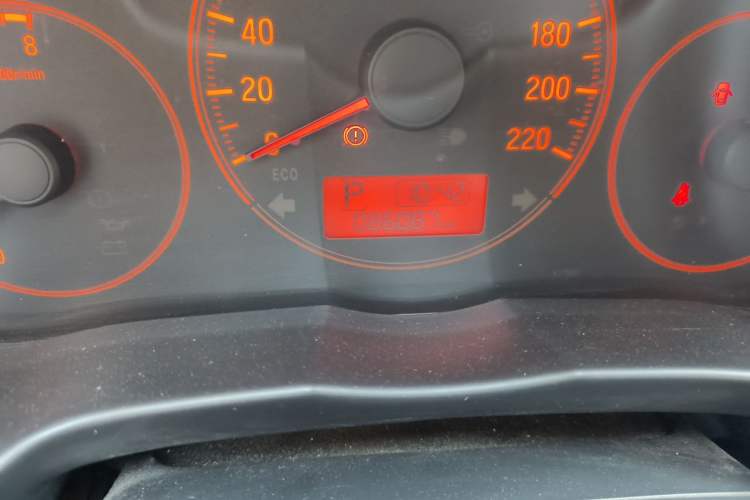 Used Honda Gienia 2017 1.5L CVT Classic Edition Odometer Close Up