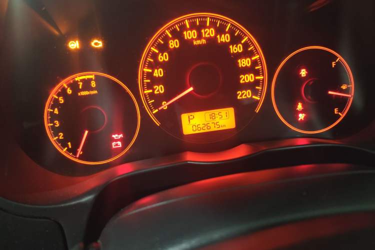 Used Honda Gienia 2017 1.5L CVT Classic Edition Odometer Close Up