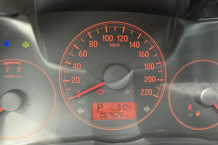 Used Honda Gienia 2017 1.5L CVT Classic Edition Odometer Close Up