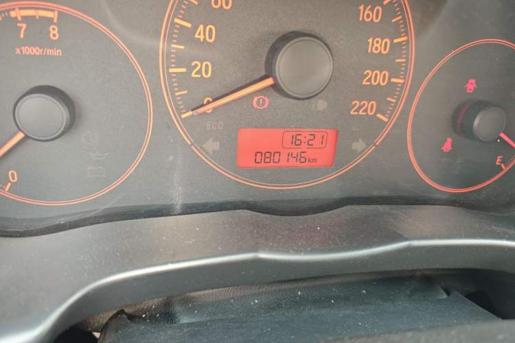 Used Honda Gienia 2017 1.5L Manual Classic Edition Odometer Close Up