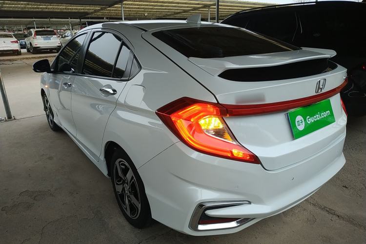 Used Honda Gienia 2017 1.5L CVT Luxury Edition Rear Left 45 Deg