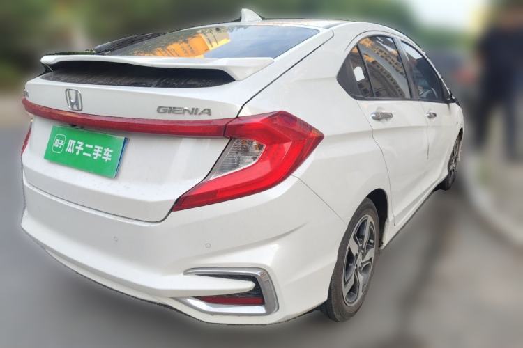 Used Honda Gienia 2017 1.5L CVT Luxury Edition Rear Right 45 Deg