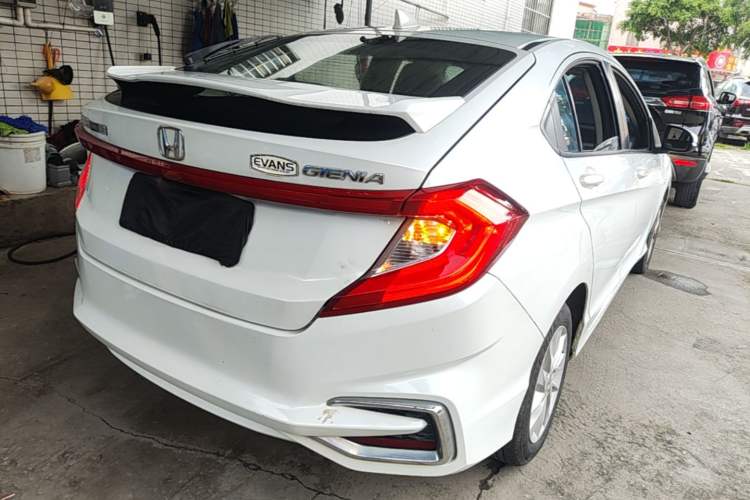 Used Honda Gienia 2017 1.5L CVT Classic Edition Rear Right 45 Deg