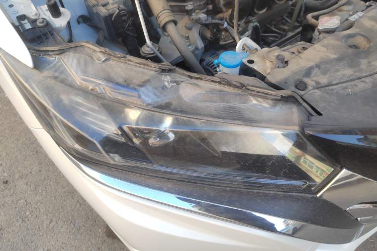 Used Honda Gienia 2017 1.5L CVT Classic Edition Right Front Headlight