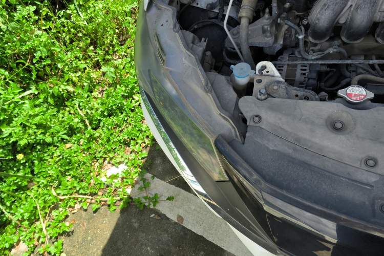 Used Honda Gienia 2017 1.5L Manual Classic Edition Right Front Headlight