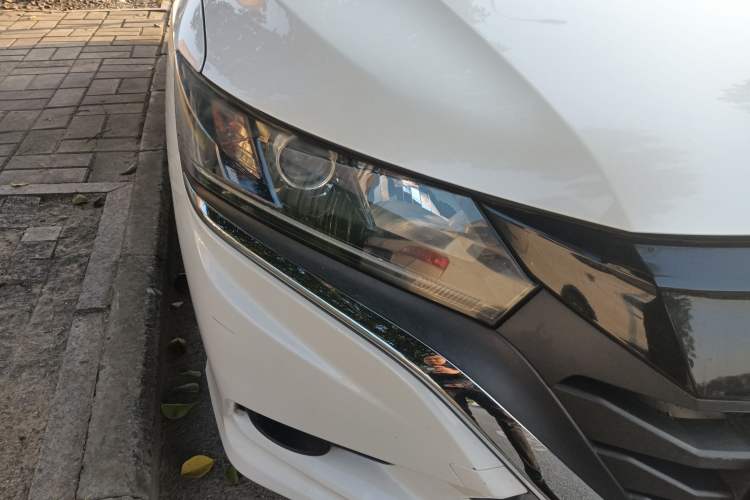 Used Honda Gienia 2017 1.5L CVT Comfort Version Right Front Headlight