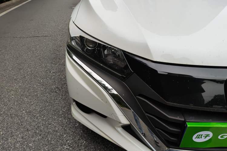 Used Honda Gienia 2017 1.5L CVT Classic Edition Right Front Headlight