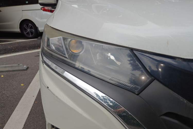Used Honda Gienia 2017 1.5L CVT Comfort Version Right Front Headlight