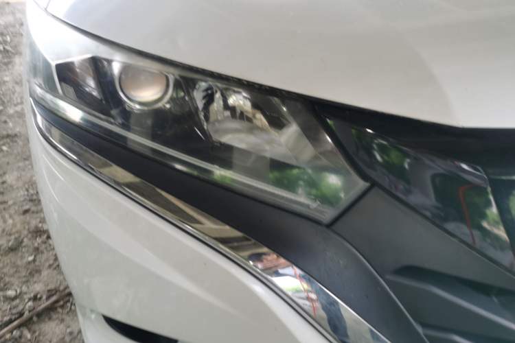 Used Honda Gienia 2017 1.5L CVT Classic Edition Right Front Headlight