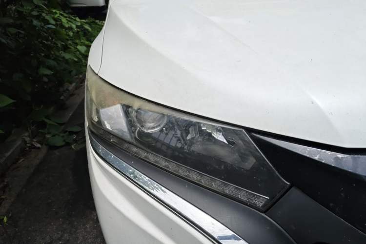 Used Honda Gienia 2017 1.5L CVT Luxury Edition Right Front Headlight