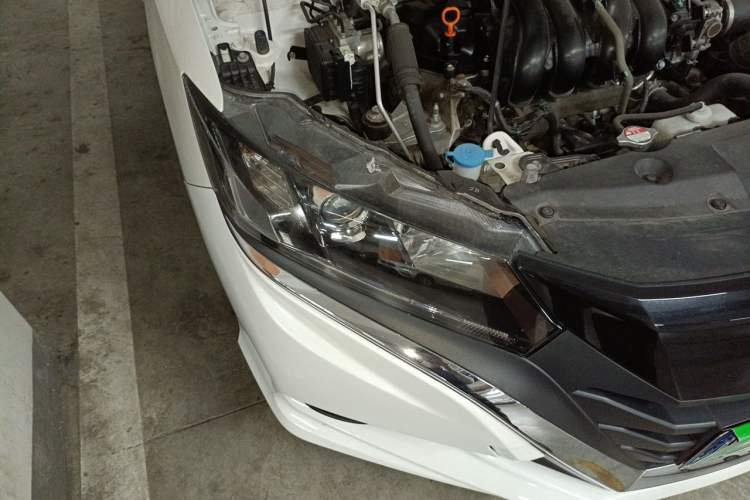 Used Honda Gienia 2017 1.5L CVT Comfort Version Right Front Headlight