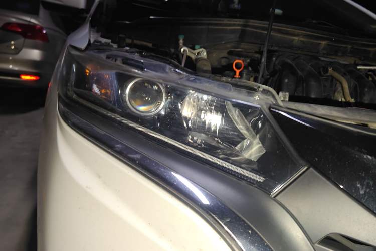 Used Honda Gienia 2017 1.5L CVT Classic Edition Right Front Headlight