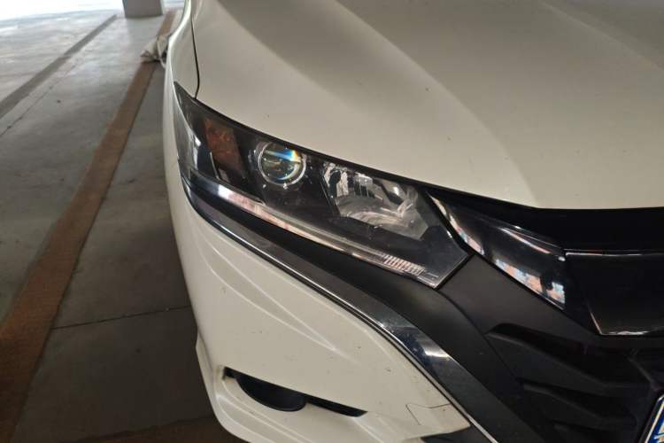 Used Honda Gienia 2017 1.5L CVT Classic Edition Right Front Headlight