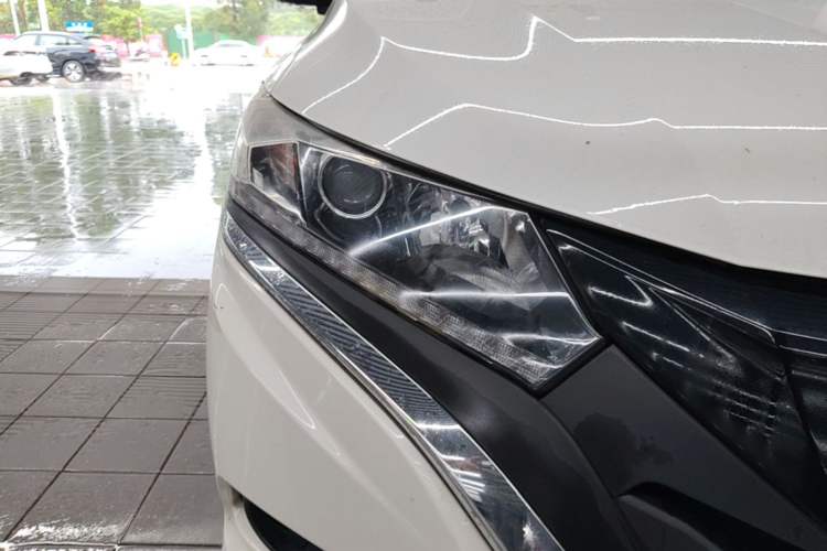 Used Honda Gienia 2017 1.5L CVT Fashion Edition Right Front Headlight