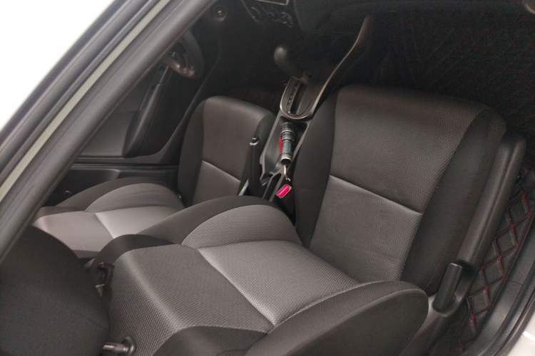 Used Honda Gienia 2017 1.5L CVT Classic Edition Right Front Seat