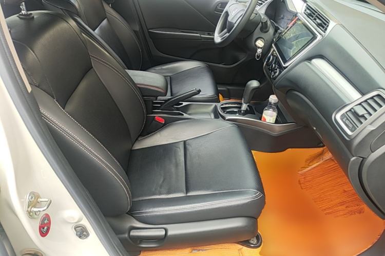 Used Honda Gienia 2017 1.5L CVT Classic Edition Right Front Seat