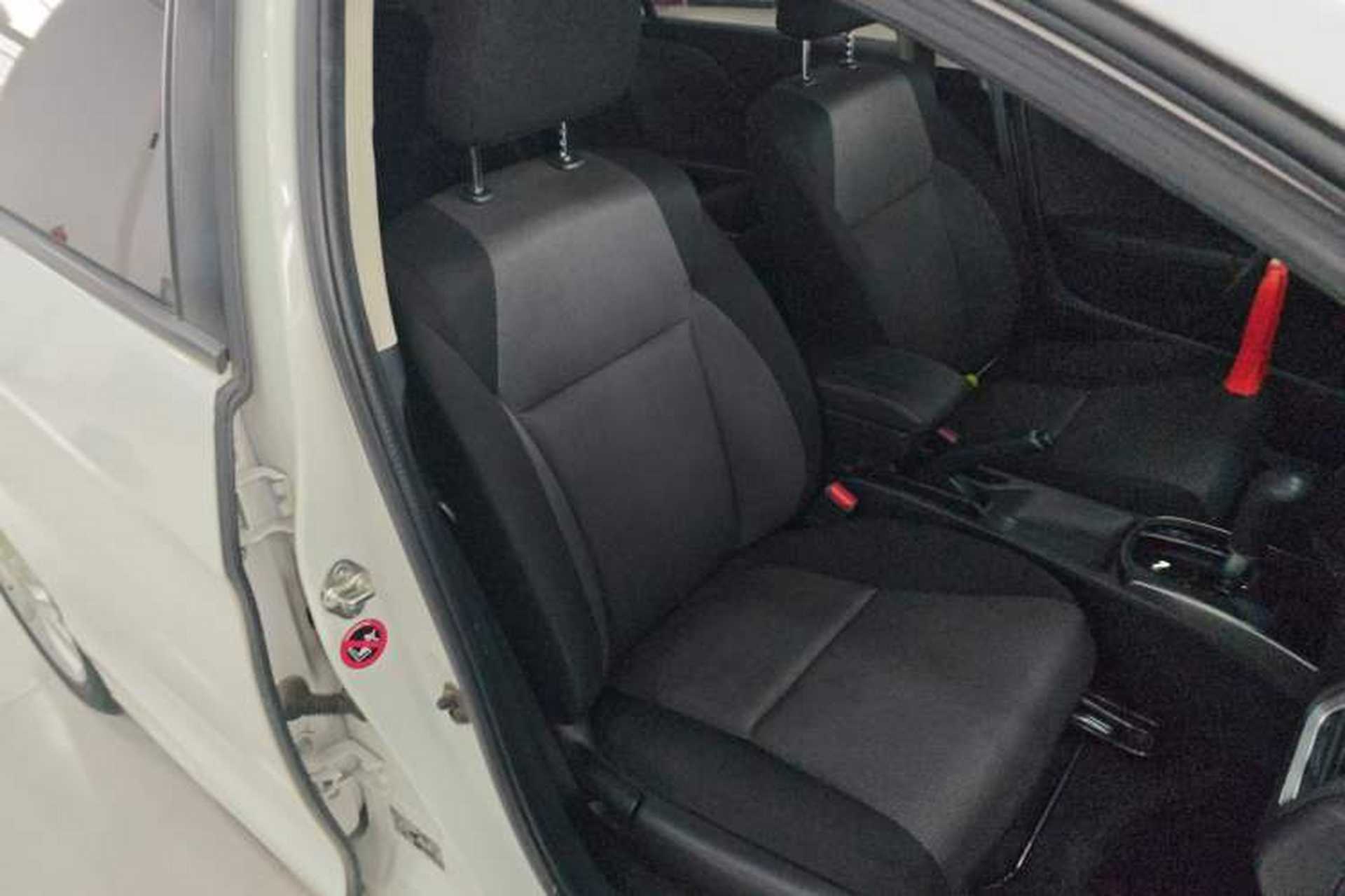Used Honda Gienia 2017 1.5L CVT Classic Edition Right Front Seat