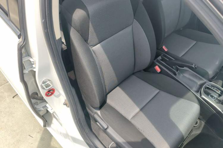 Used Honda Gienia 2017 1.5L CVT Classic Edition Right Front Seat