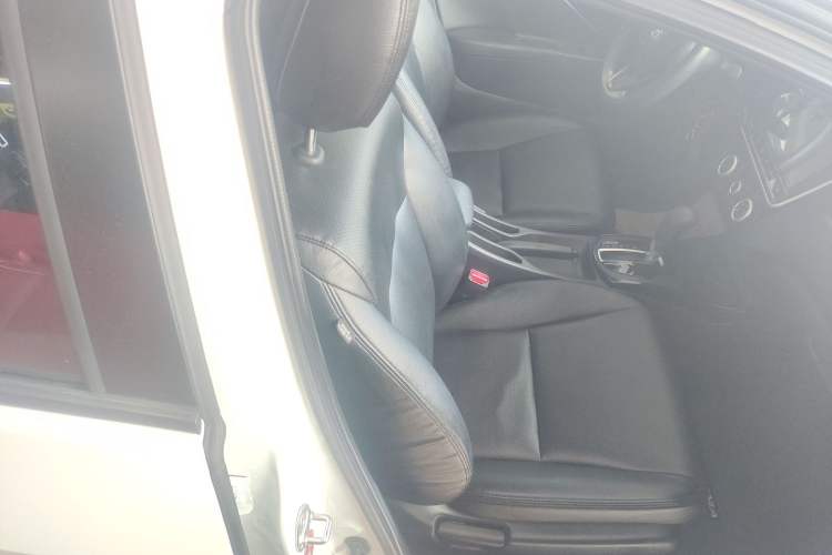 Used Honda Gienia 2017 1.5L CVT Comfort Version Right Front Seat