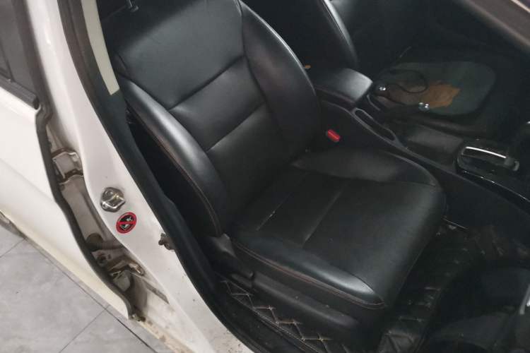 Used Honda Gienia 2017 1.5L CVT Fashion Edition Right Front Seat