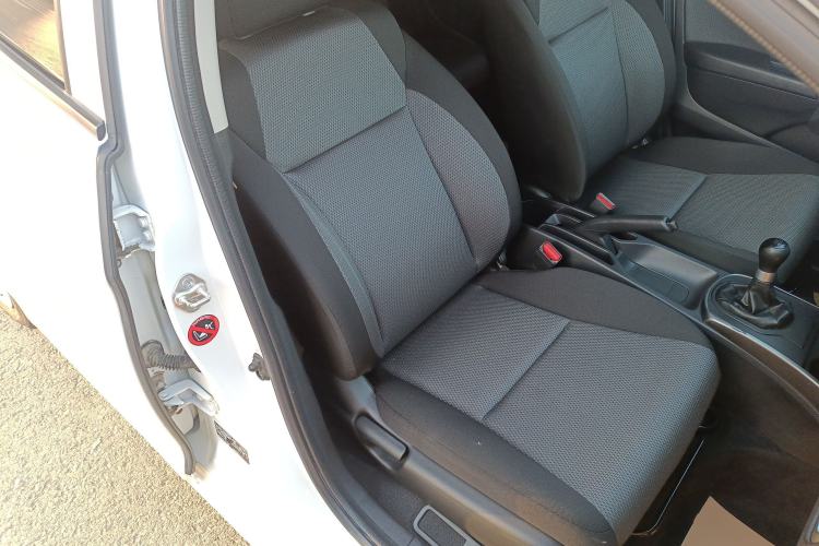 Used Honda Gienia 2017 1.5L Manual Classic Edition Right Front Seat