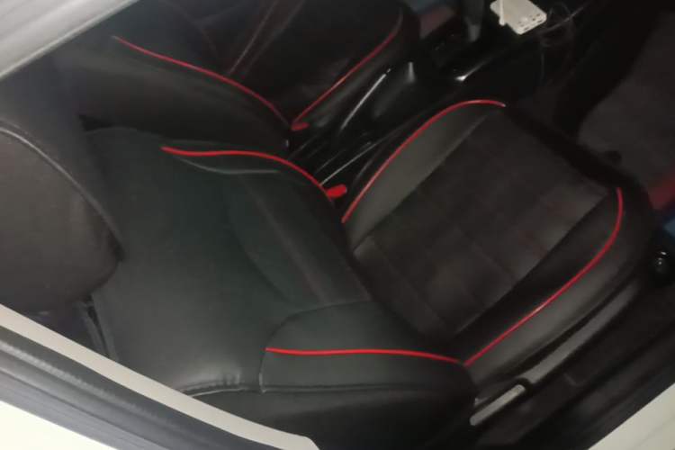 Used Honda Gienia 2017 1.5L CVT Classic Edition Right Front Seat