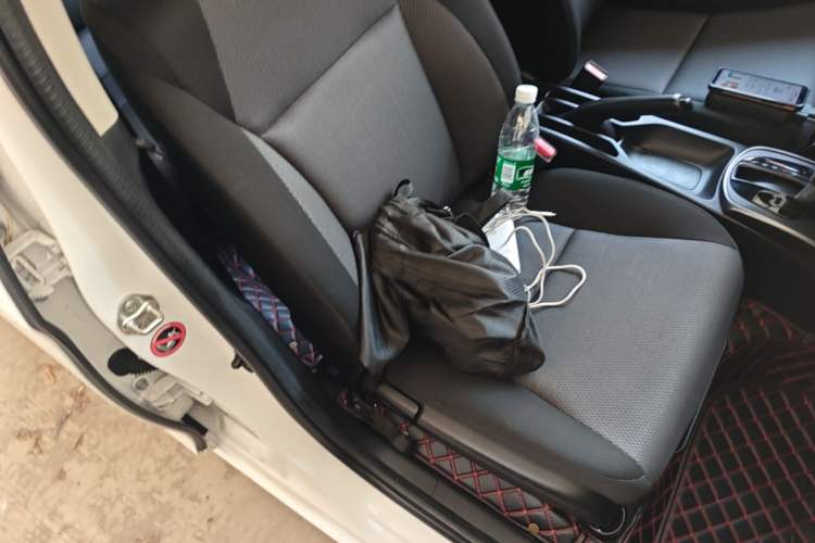 Used Honda Gienia 2017 1.5L CVT Classic Edition Right Front Seat
