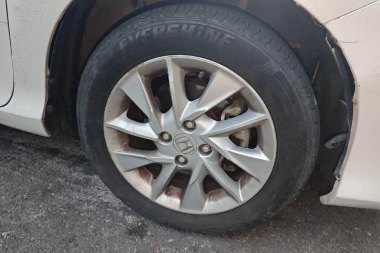 Used Honda Gienia 2017 1.5L CVT Comfort Version Right Front Wheel Hub