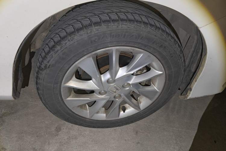Used Honda Gienia 2017 1.5L CVT Classic Edition Right Front Wheel Hub