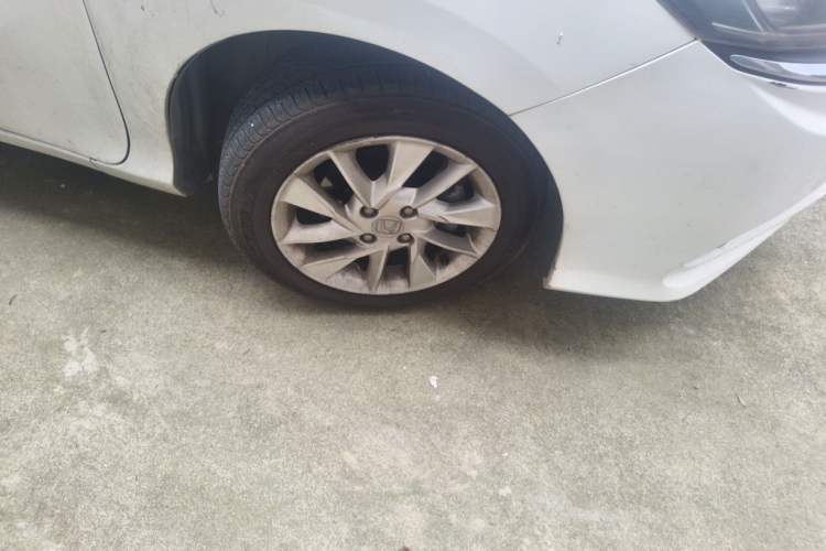 Used Honda Gienia 2017 1.5L CVT Classic Edition Right Front Wheel Hub