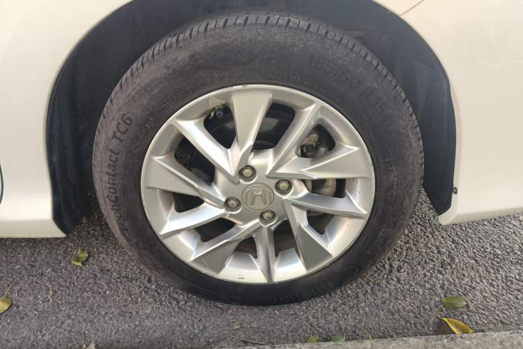 Used Honda Gienia 2017 1.5L CVT Comfort Version Right Front Wheel Hub