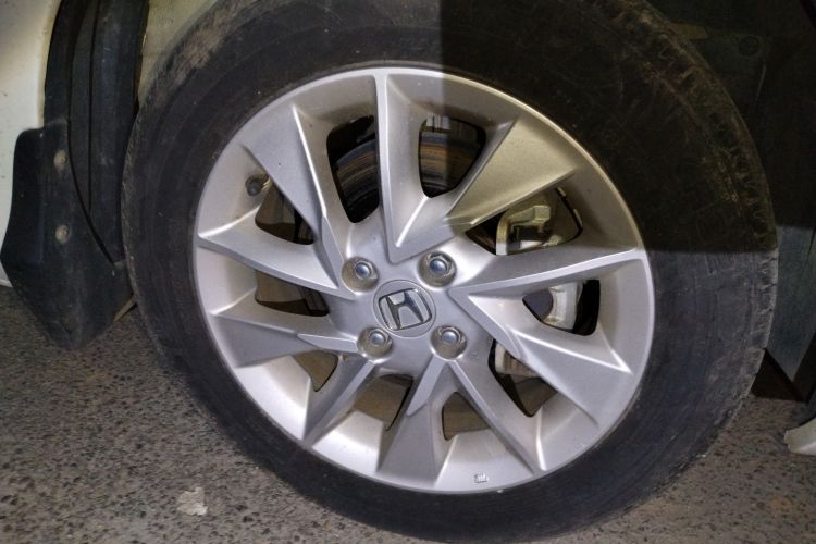 Used Honda Gienia 2017 1.5L CVT Classic Edition Right Front Wheel Hub
