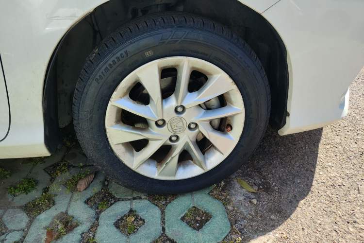 Used Honda Gienia 2017 1.5L CVT Comfort Version Right Front Wheel Hub