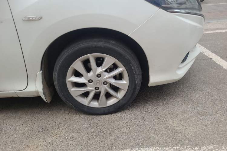Used Honda Gienia 2017 1.5L CVT Classic Edition Right Front Wheel Hub