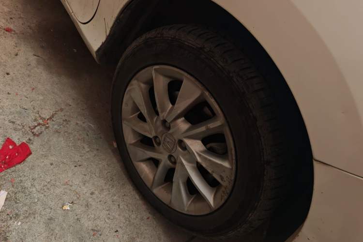 Used Honda Gienia 2017 1.5L CVT Classic Edition Right Front Wheel Hub